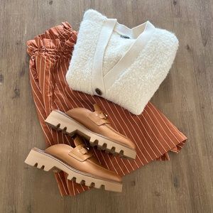 IN WEAR Wide-Leg Stripe Shorts